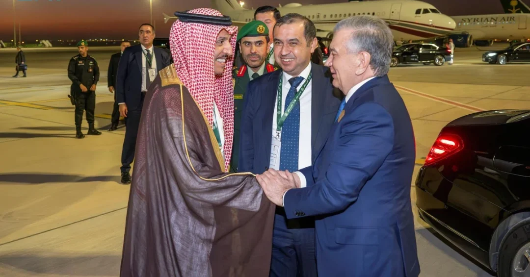 President of Uzbekistan Leaves Riyadh After Arab and Islamic Summit