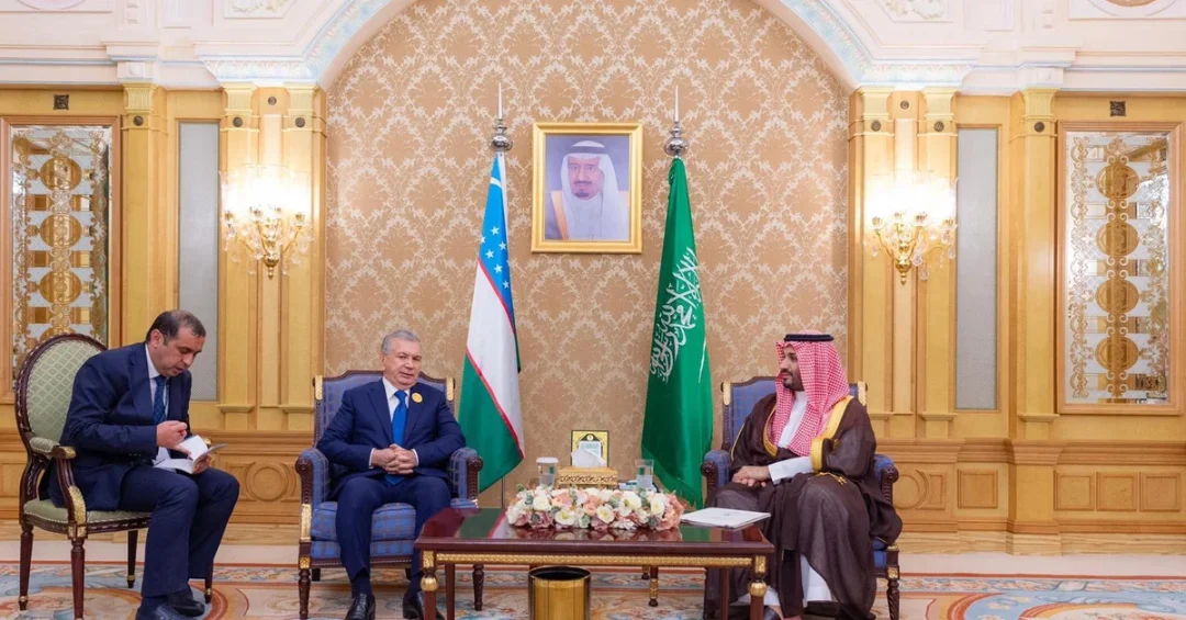 Saudi Crown Prince Meets Uzbek President at Riyadh Summit