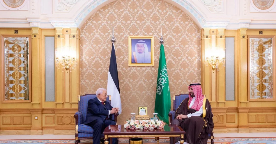 Saudi Crown Prince Meets Palestinian President at Riyadh Summit
