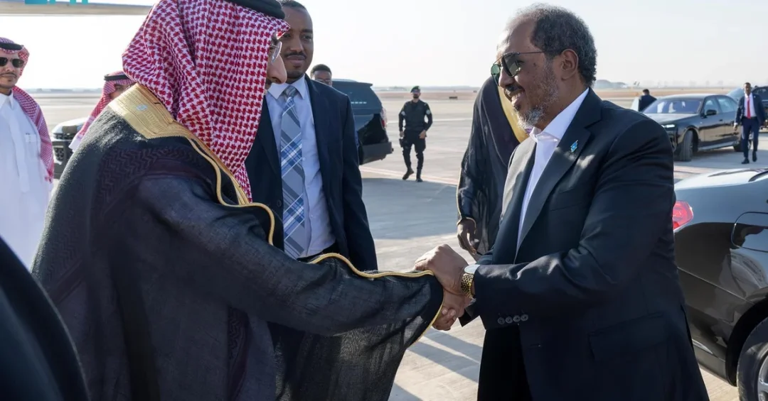 Somali President Leaves Riyadh After Attending Extraordinary Arab and Islamic Summit