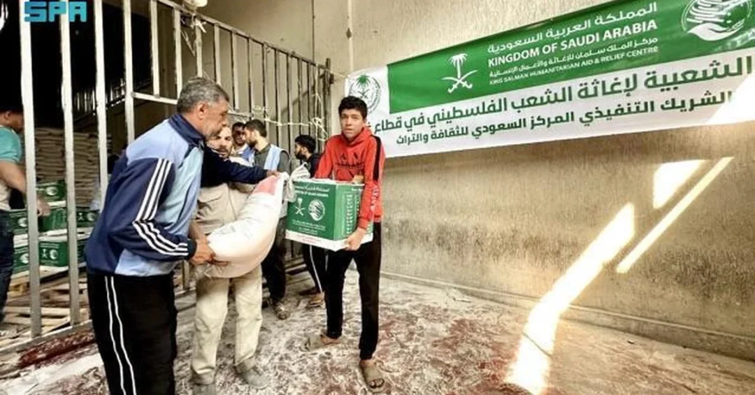KSrelief Continues Food Aid Distribution in Northern Gaza Strip