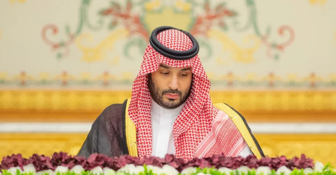 Saudi Crown Prince Chairs Cabinet Session, Boosts Diplomacy and Vision 2030