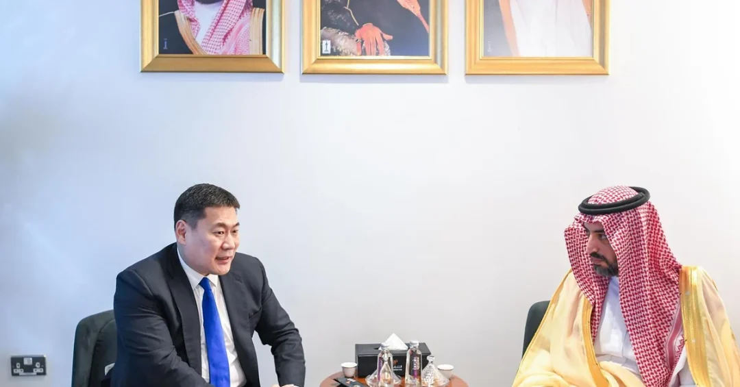Mongolian Prime Minister Arrives in Riyadh for One Water Summit