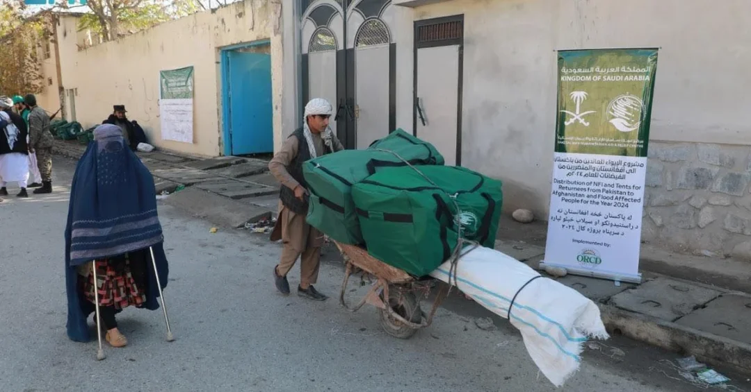 KSrelief Distributes 164 Shelter Bags to Afghan Families in Need
