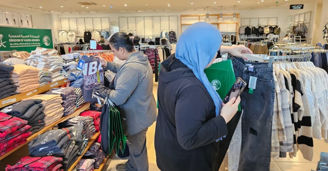 KSrelief Distributes 455 Winter Clothing Vouchers in Lebanon’s Miniyeh