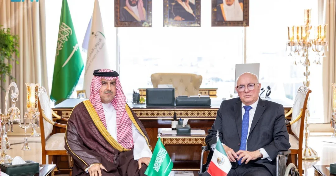 Saudi GCA President Discusses Audit Cooperation with Mexican Counterpart