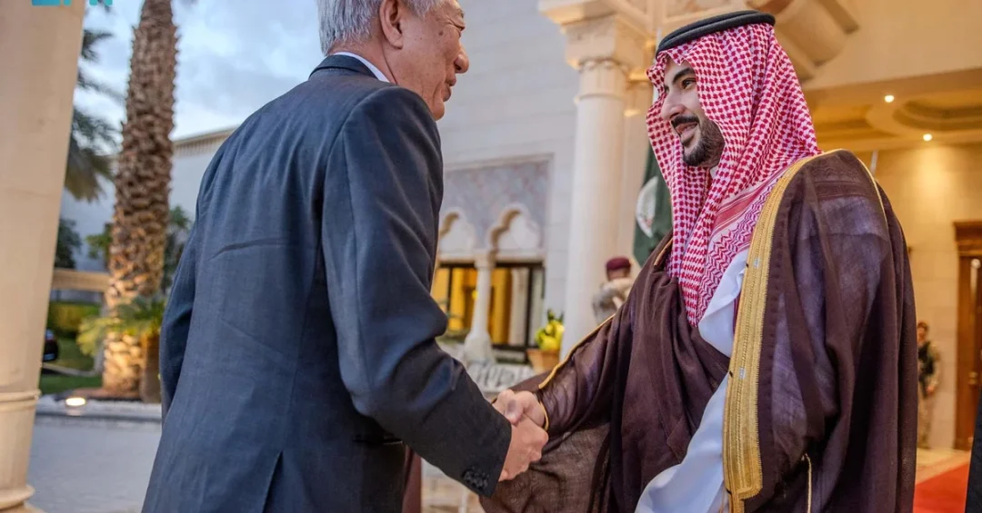 Saudi Defense Minister Meets Singapore Security Chief in Riyadh