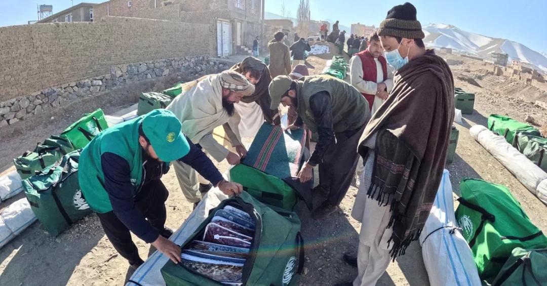 KSrelief Distributes 600 Shelter Kits and Tents in Afghanistan