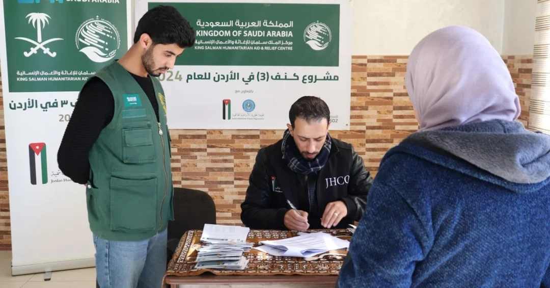 KSrelief Delivers Winter Clothing Vouchers to 1,055 Refugees in Jordan