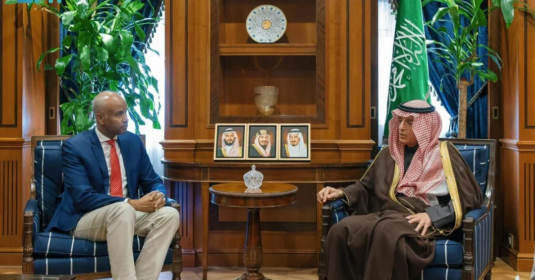 Saudi Minister Al-Jubeir Meets Canadian Minister Hussen in Riyadh