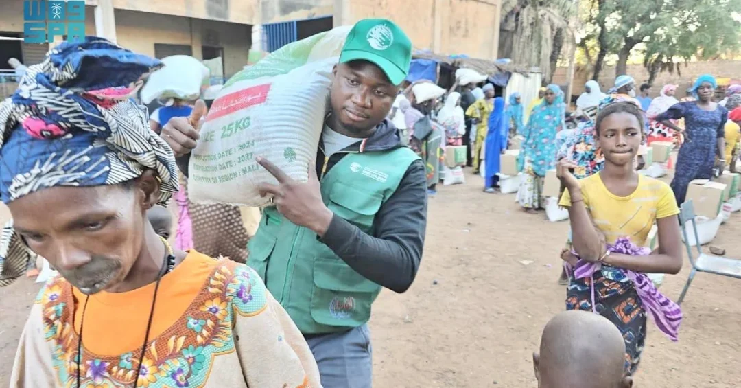 KSrelief Distributes 1,000 Food Baskets to Vulnerable Groups in Mali