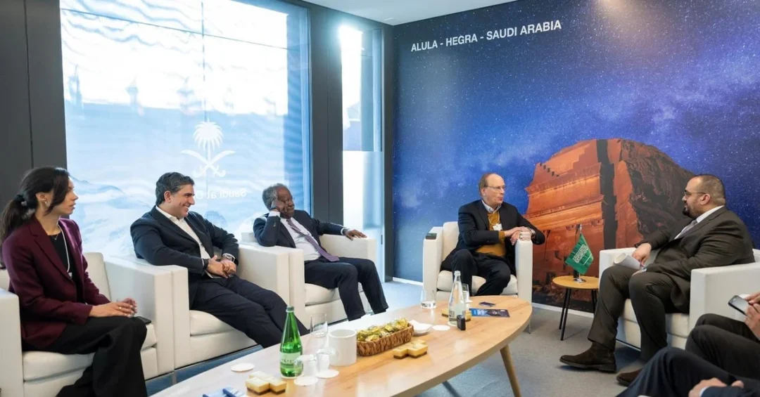 Saudi Minister Meets BlackRock, GIP Chiefs at Davos 2025