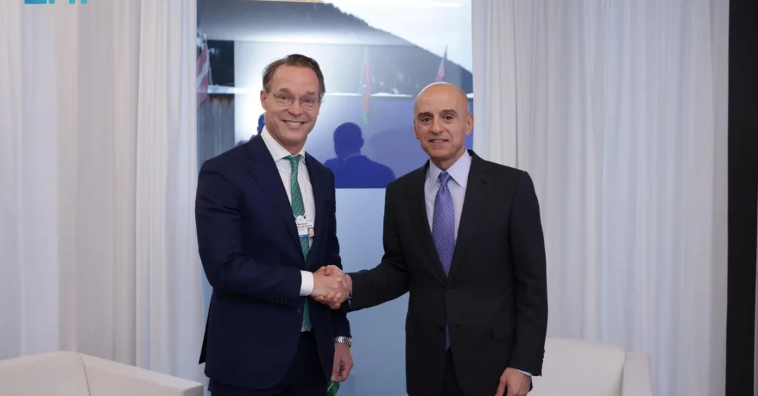 Saudi Climate Envoy Meets Netherlands Counterpart at Davos