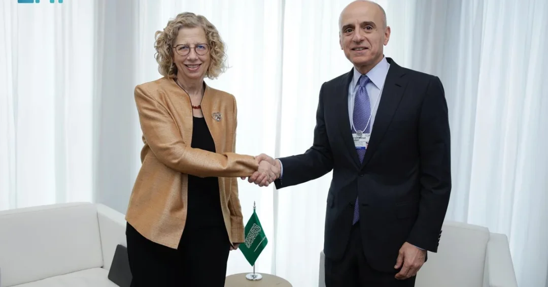 Saudi Climate Envoy Meets UNEP Chief at Davos to Boost Green Cooperation