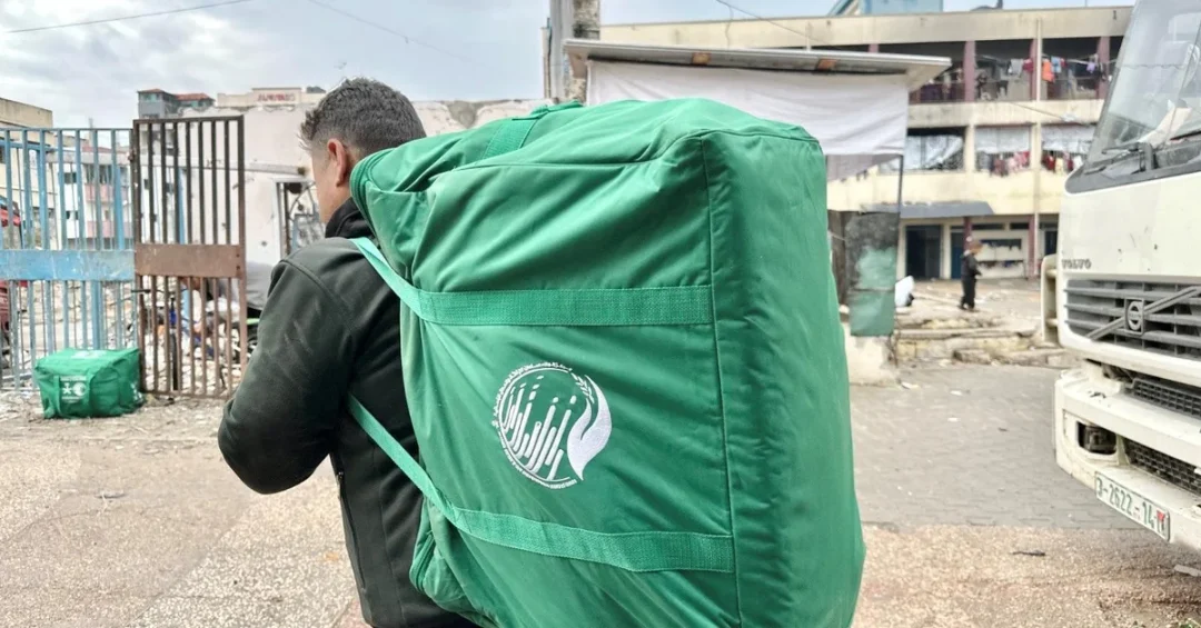 KSrelief Continues Shelter Aid Distribution in Northern Gaza Strip
