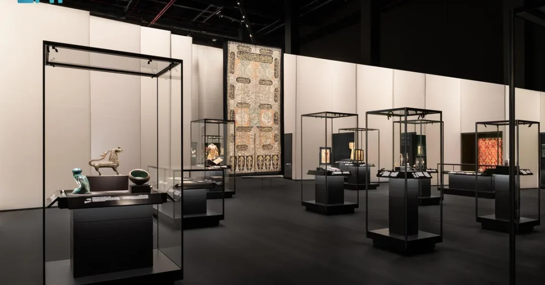 2025 Islamic Arts Biennale Opens in Jeddah: Faith and Art Converge