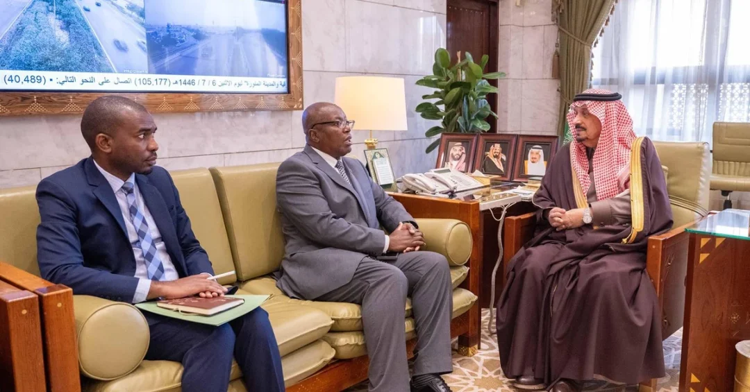 Riyadh Governor Welcomes Zimbabwe’s New Ambassador to Saudi Arabia