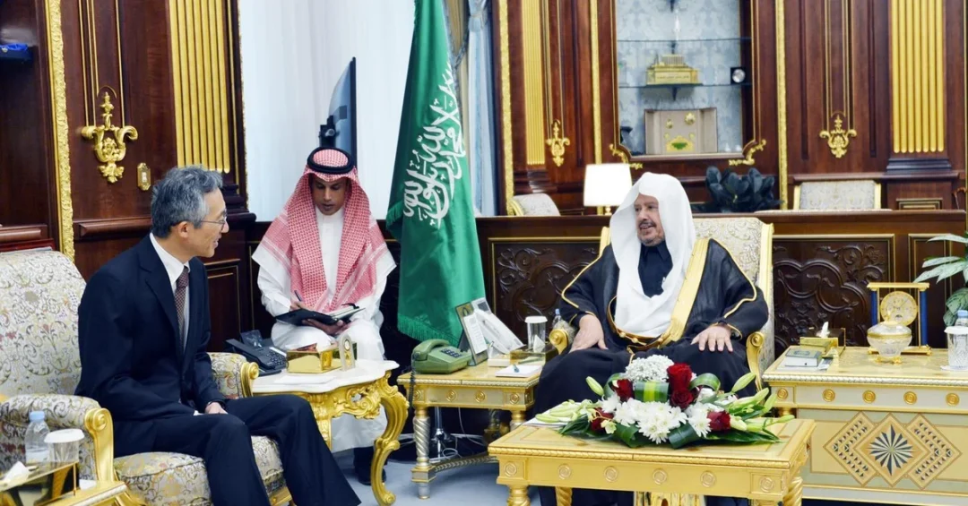 Saudi Shura Council Speaker Meets Japan’s Ambassador to Strengthen Ties