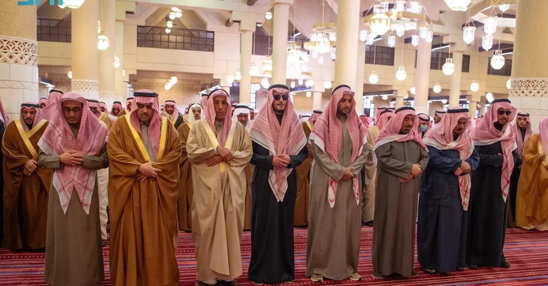 Crown Prince Leads Funeral Prayer for Late Prince Mohammed bin Fahd