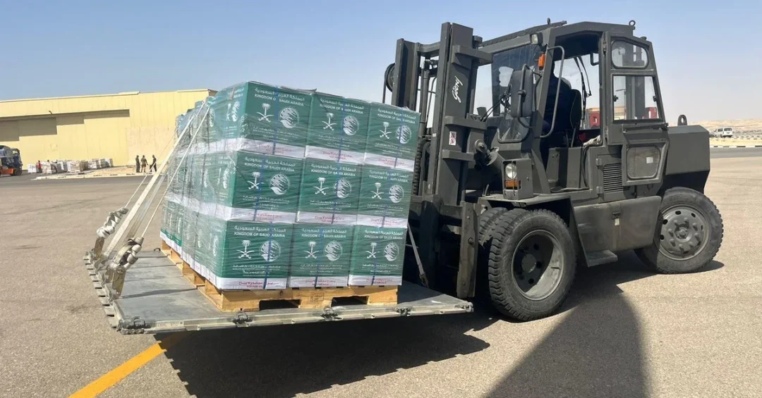 54th Saudi Relief Plane with Aid for Palestinians in Gaza Arrives in Egypt