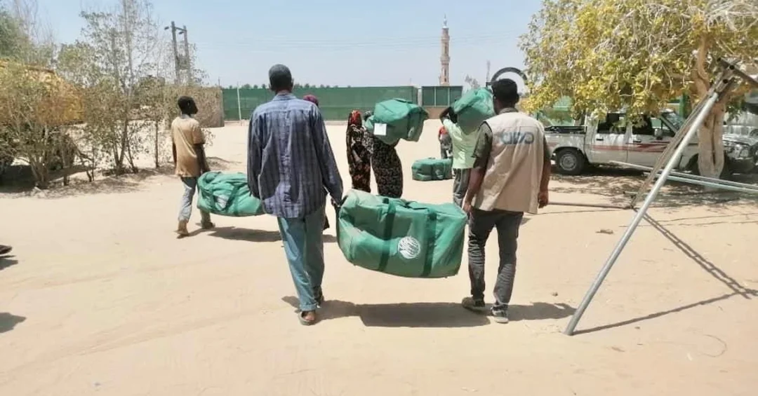 KSrelief Provides 590 Shelter Bags to Displaced Families in Sudan