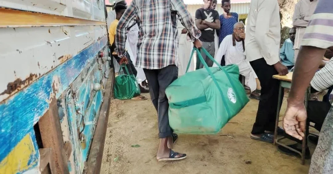 KSrelief Distributes 340 Shelter Bags to Displaced Families in Sudan