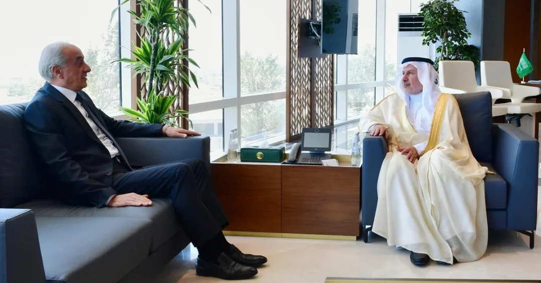 KSrelief Chief Meets Syrian Ambassador to Boost Humanitarian Aid