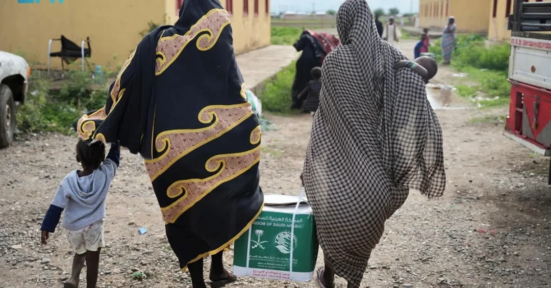 KSrelief Distributes 300 Food Baskets to Displaced Groups in Sudan