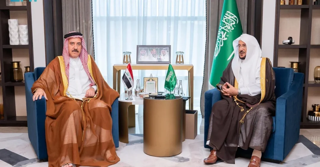 Saudi Minister Receives Iraqi Sunni Endowment Head in Makkah