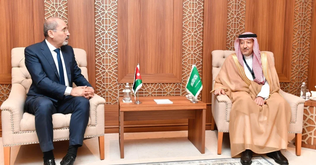 Saudi Vice Foreign Minister Meets Jordanian Counterpart at OIC Meeting