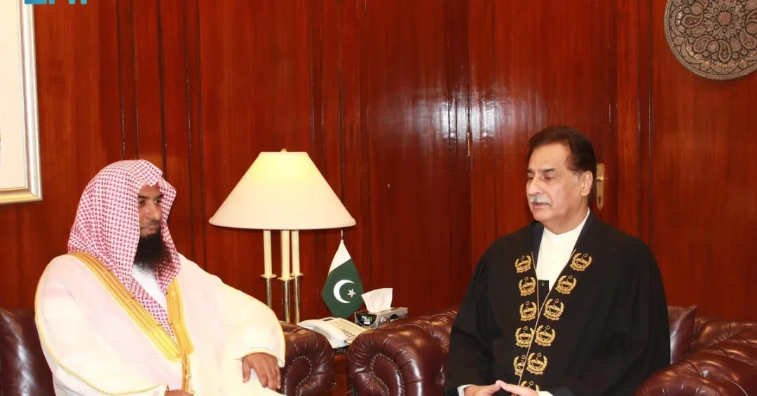 Pakistan Speaker Welcomes Imam of Prophet’s Mosque in Landmark Visit