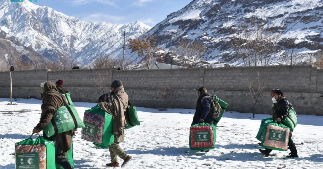 KSrelief Distributes 3,400 Winter Kits to Flood Victims in Pakistan