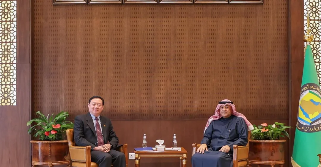 GCC Secretary-General and Chinese Ambassador Strengthen Bilateral Ties in Riyadh