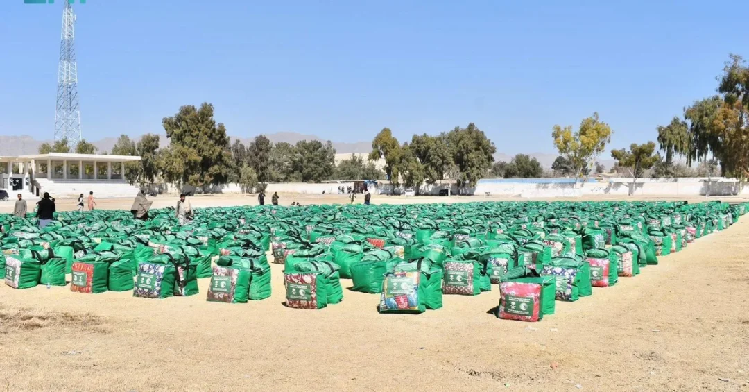 KSrelief Distributes 3,340 Winter Kits to Over 22,000 in Pakistan