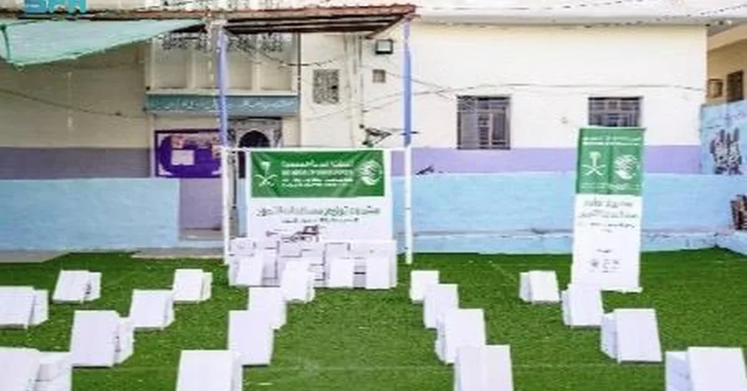 KSrelief Distributes 3,000 Cartons of Dates in Yemen’s Hadhramaut