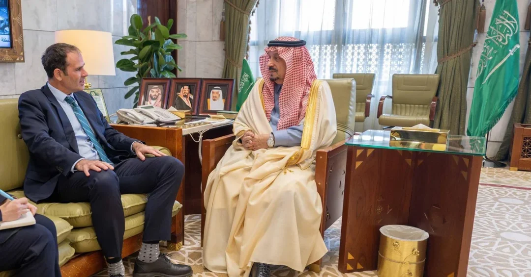 Riyadh Governor Meets New Zealand Ambassador to Strengthen Ties