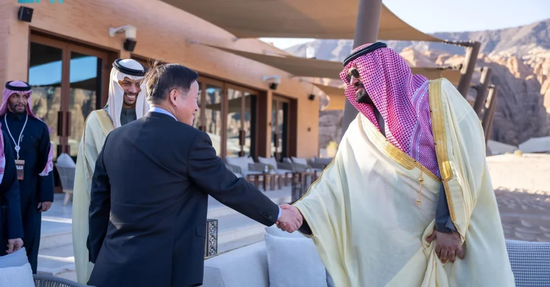 Saudi Minister, Chinese Central Bank Governor Strengthen Economic Ties