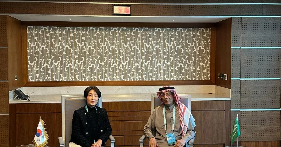 Saudi Deputy Minister Meets Korean Indo-Pacific Representative at Oman Conference