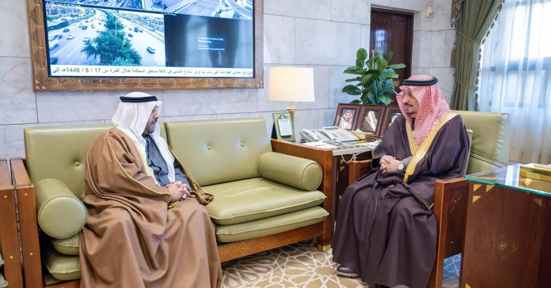 Riyadh Governor Receives Kuwait’s Ambassador to Strengthen Ties