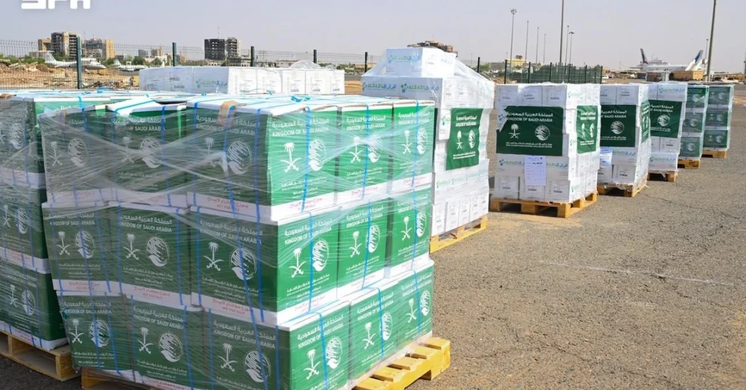 Saudi Relief Plane Delivers 10 Tons of Aid to Sudan