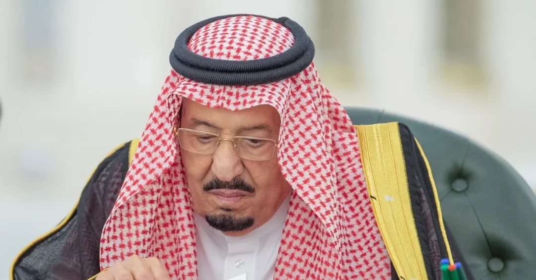 King Salman Chairs Cabinet Session in Jeddah, Reviews Key Developments
