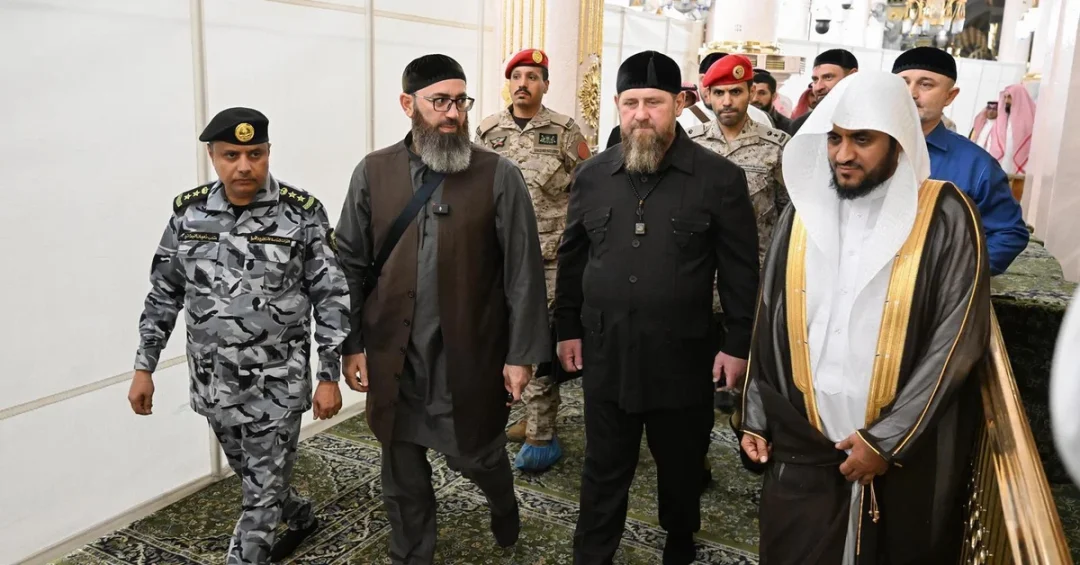 Chechen President Kadyrov Visits Prophet’s Mosque in Saudi Arabia