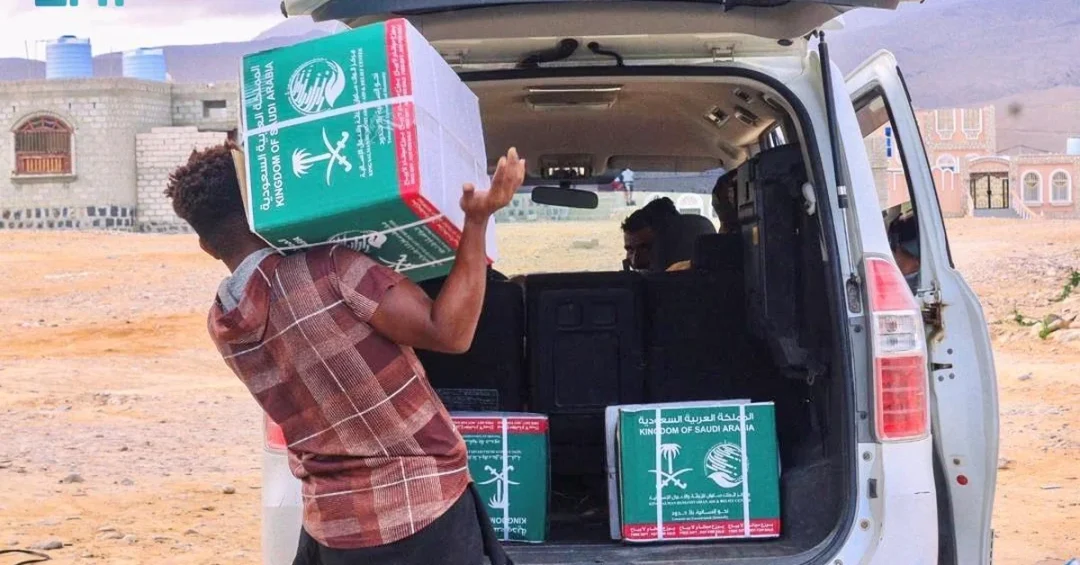 Saudi Relief Agency Distributes 111 Food Baskets in Yemen’s Al-Mahrah