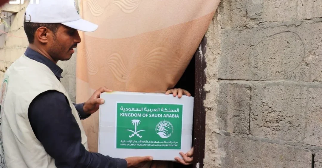 KSrelief Distributes 2,000 Cartons of Dates in Yemen