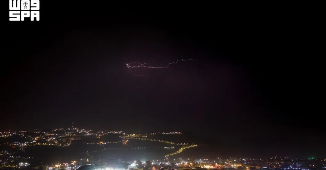 Lightning spectacle over Al-Baha showcases Saudi highlands’ natural beauty
