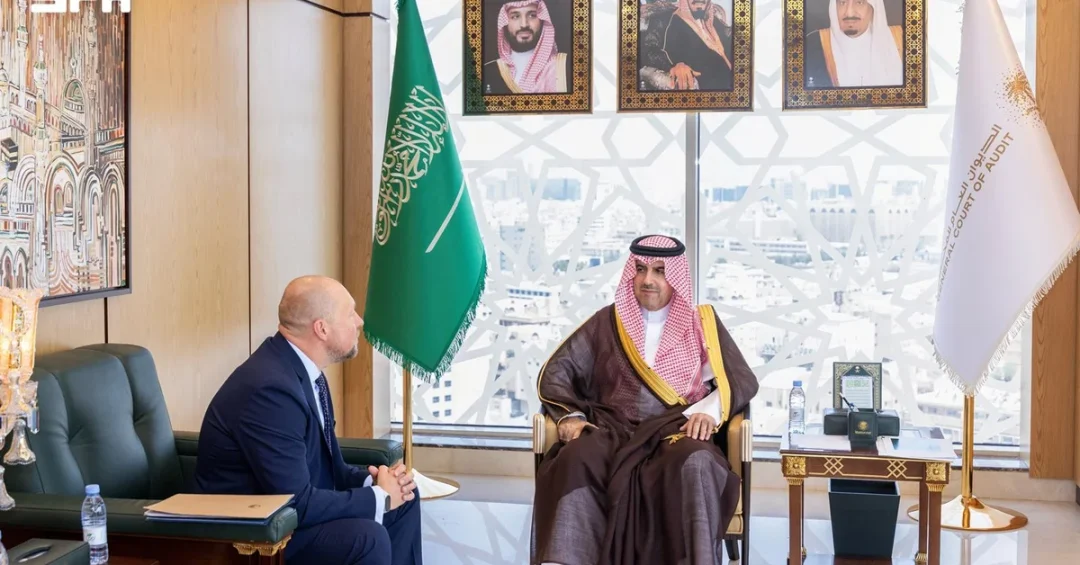 Saudi Audit Chief Meets Belarus Envoy in Riyadh
