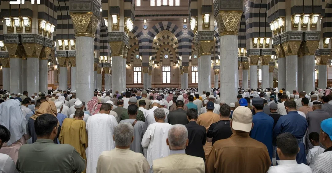 Imam at Prophet’s Mosque Urges Contemplation Amid Summer Heat