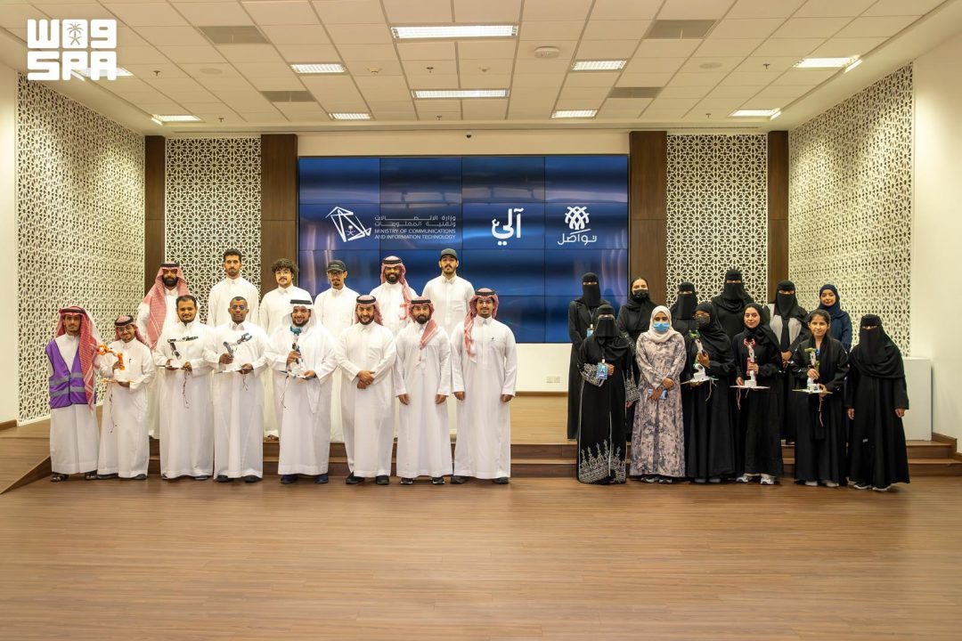 Kementerian Komunikasi Saudi gelar pelatihan robotika bagi tunarungu