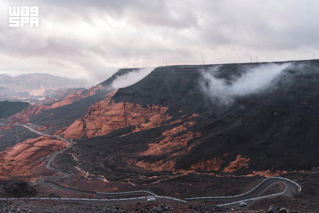 AlUla overland routes offer diverse landscapes