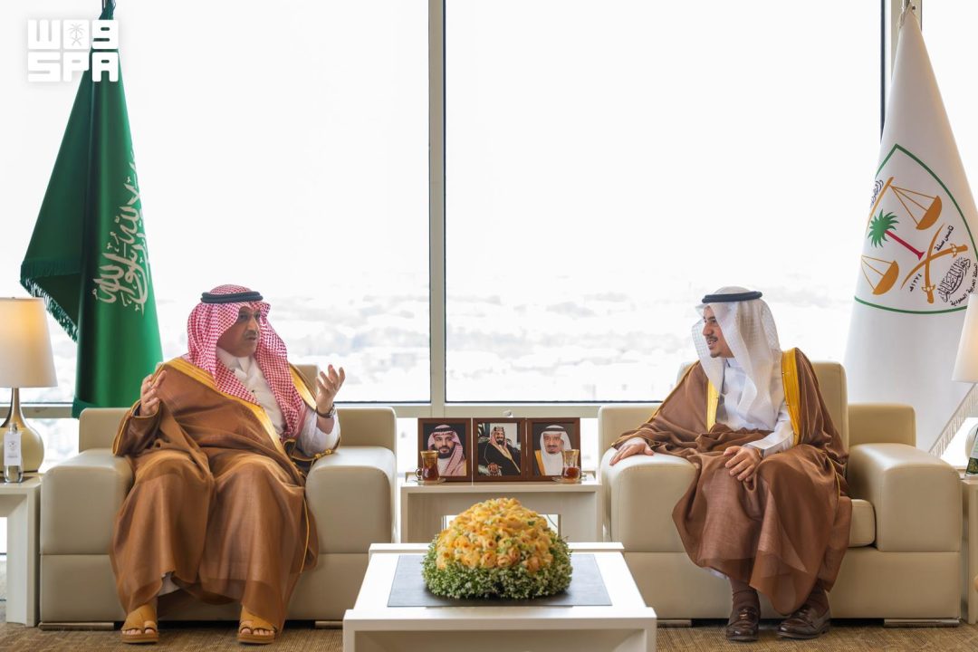 Presidente do Diwan Al-Mazalim e Ministro da Educação discutem cooperação